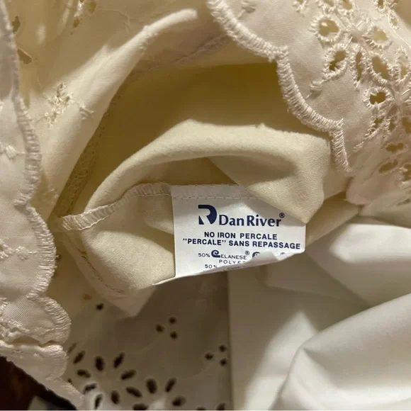 Vintage Pillowcase bundle - Picture 5 of 9